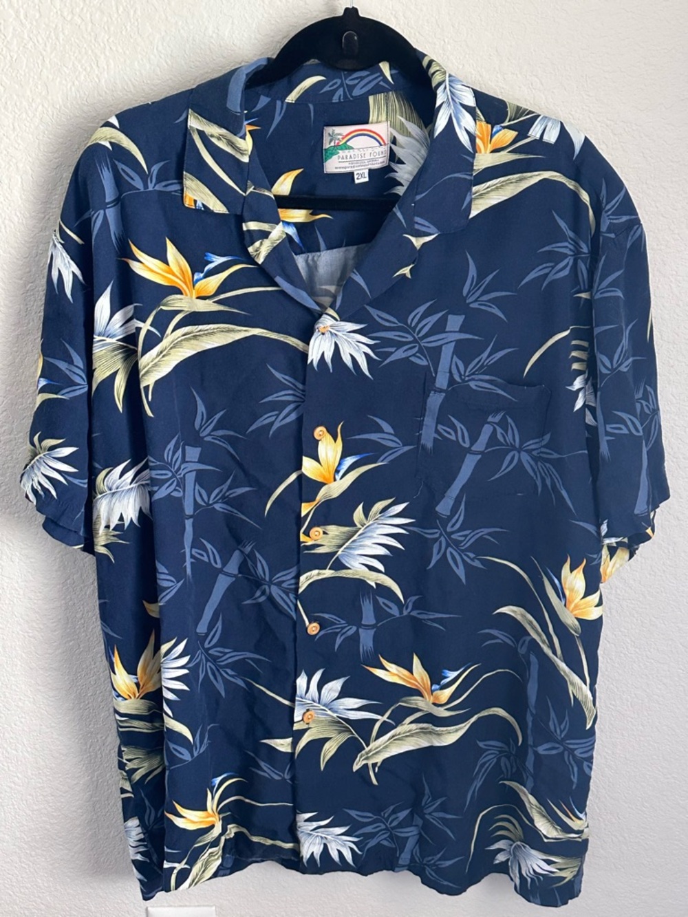 Paradise Found Men’s Hawaiian Button Shirt 2xL